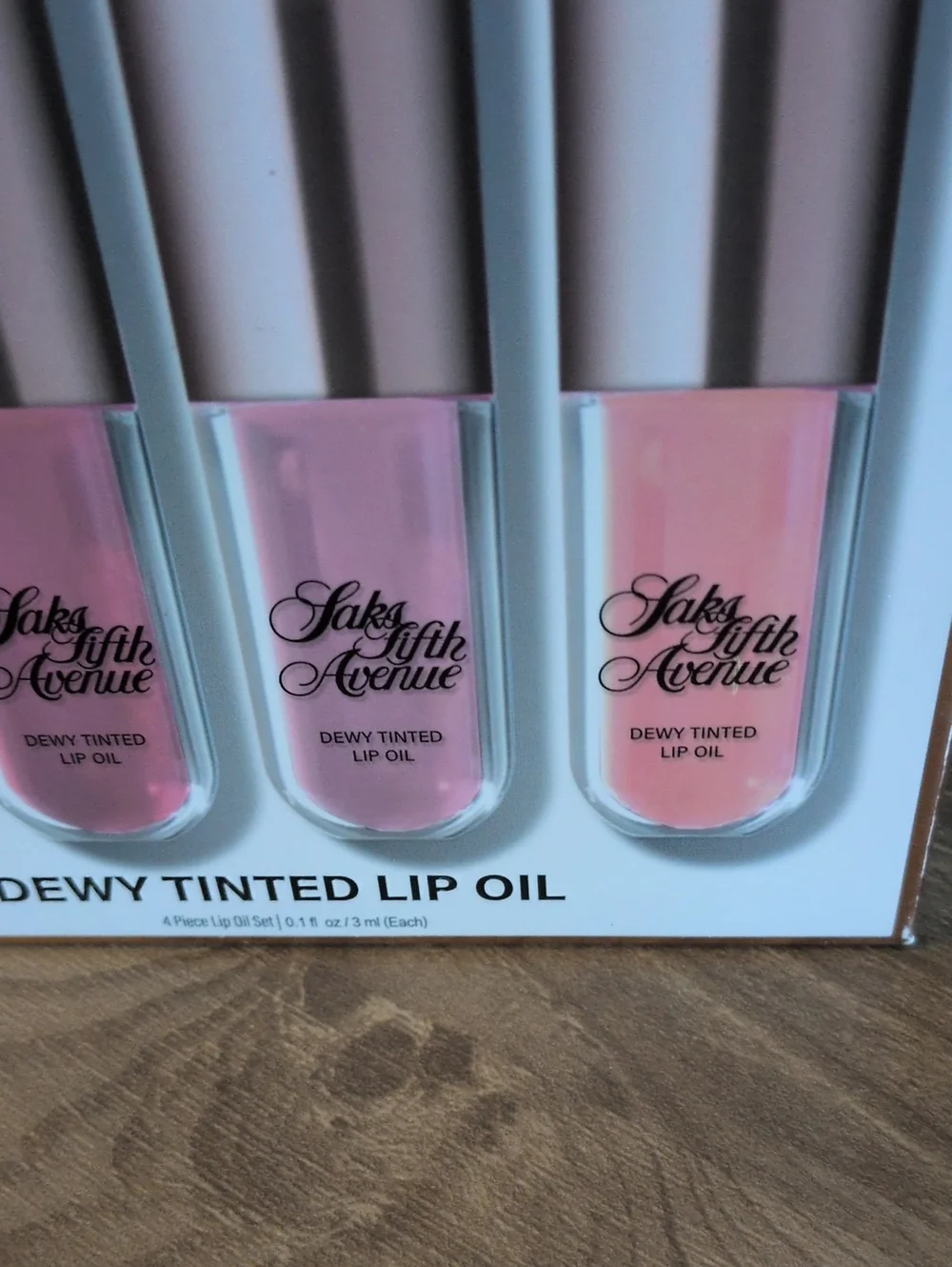 SAKS FIFTH AVENUE Dewy Tinted Lip Oil 24hr Wear Qty 4